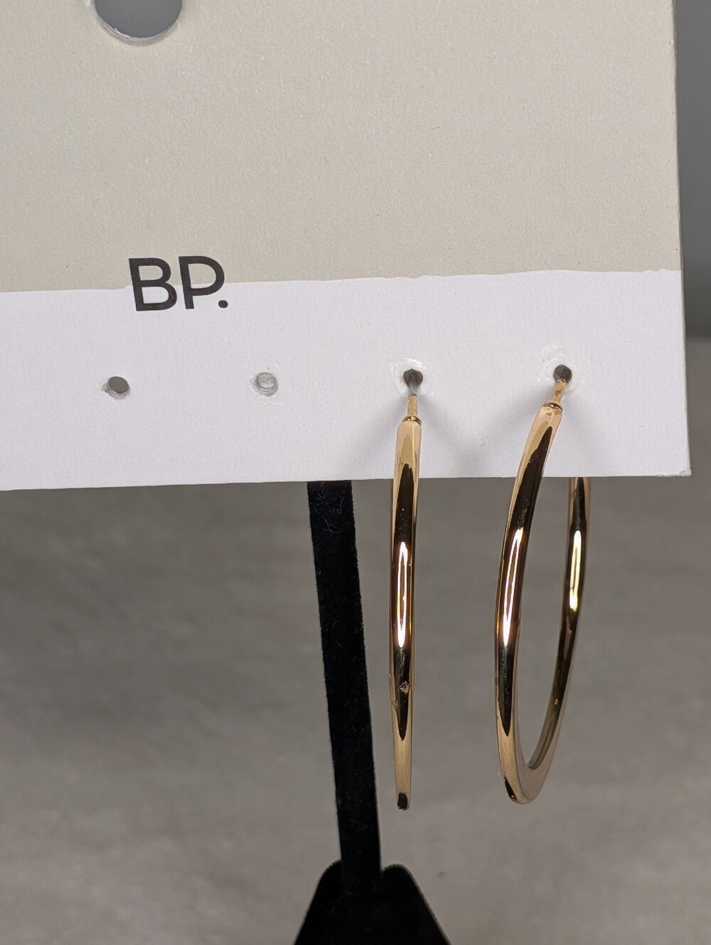 BP Nordstrom Classic Gold Tone Medium Hoop Earrings 1.75” Simple Minimalist NWT